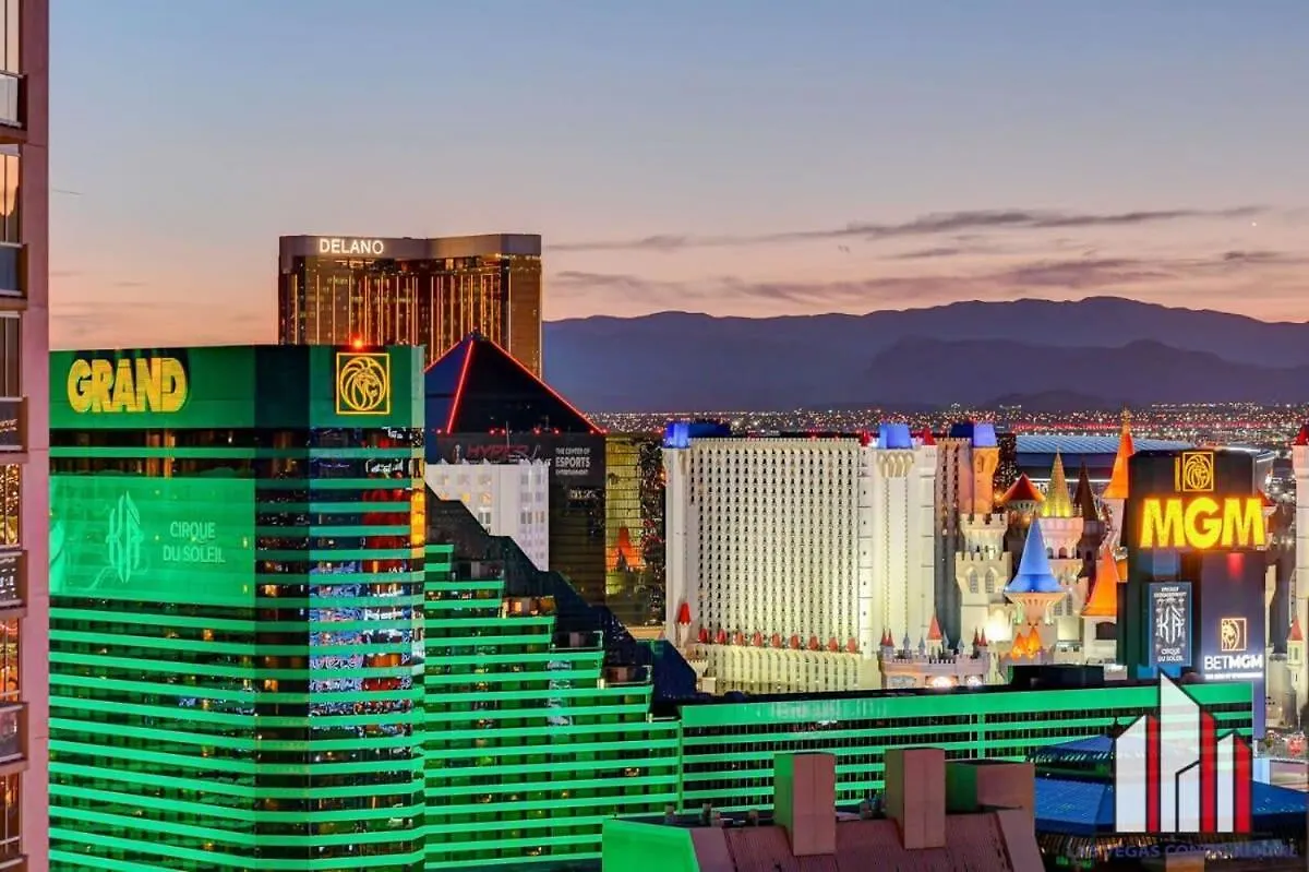 Signature 2Br3Ba Balcony Combo Units 28-602 And 04 Las Vegas