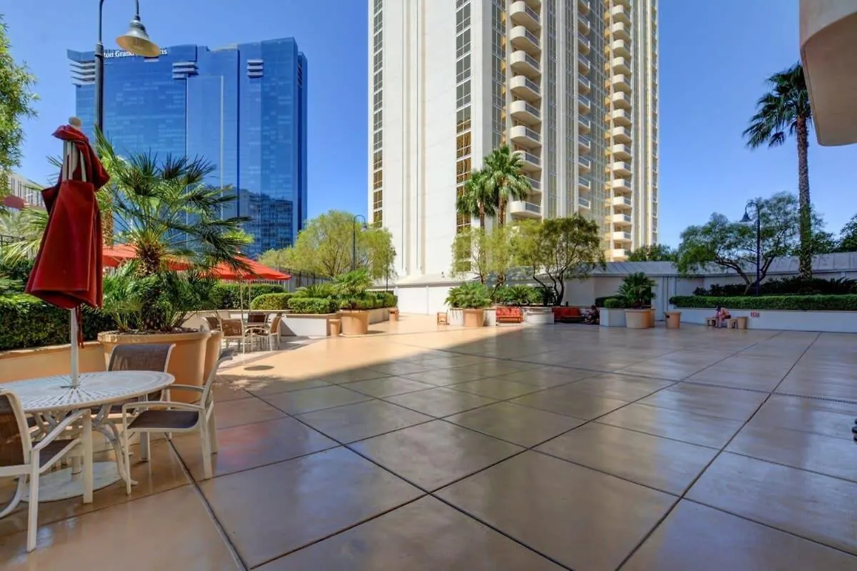 Signature 2Br3Ba Balcony Combo Units 28-602 And 04 Las Vegas Holiday home