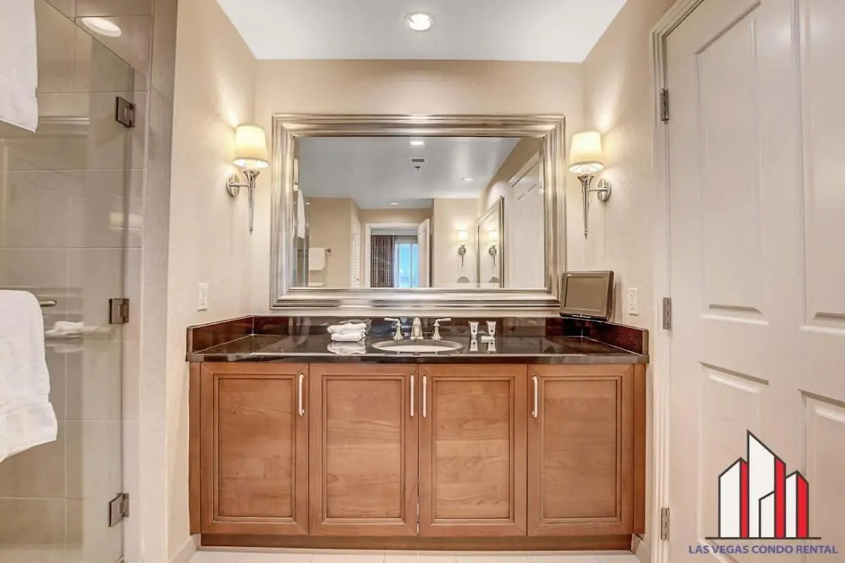 Signature 2Br3Ba Balcony Combo Units 28-602 And 04 Las Vegas Holiday home